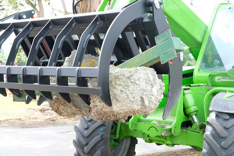 Power Claw™ multipurpose grapple attachment for tractors & telehandlers
